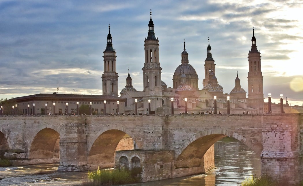 Alquiler de maquinaria en Zaragoza (1)